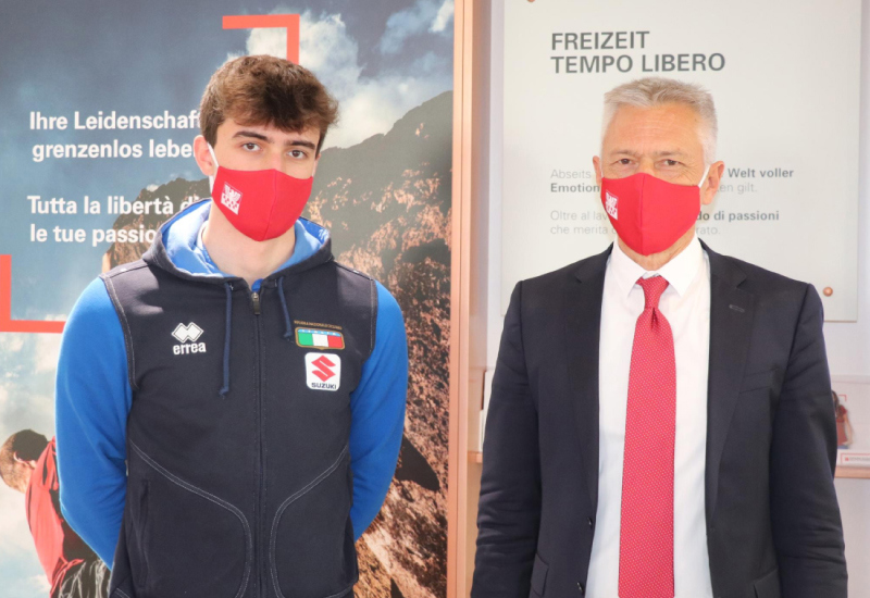 Sparkasse è nuovo sponsor del giovane e promettente ciclista altoatesino Matteo Bianchi