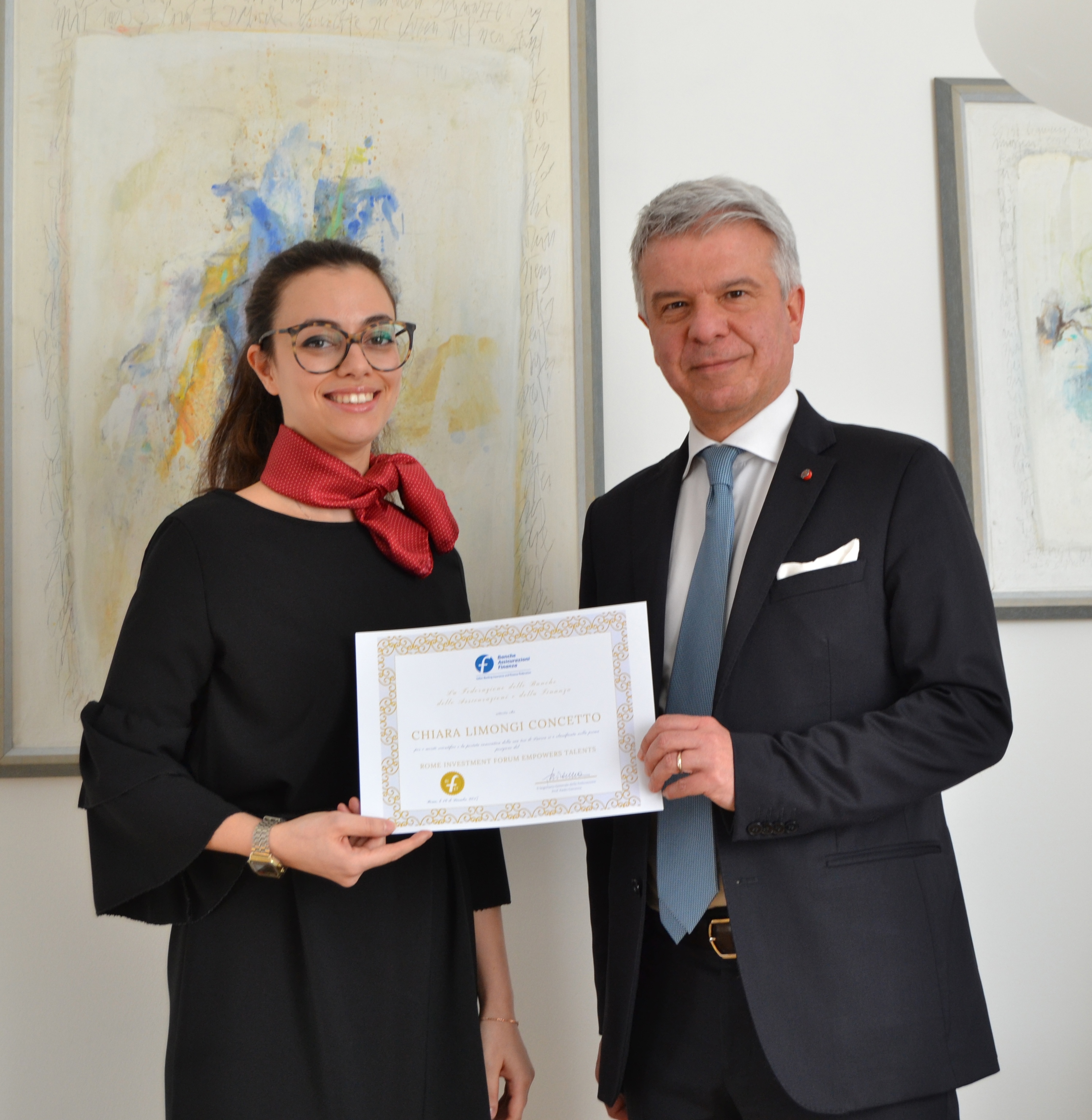 Premio RIFET a giovane collaboratrice Sparkasse