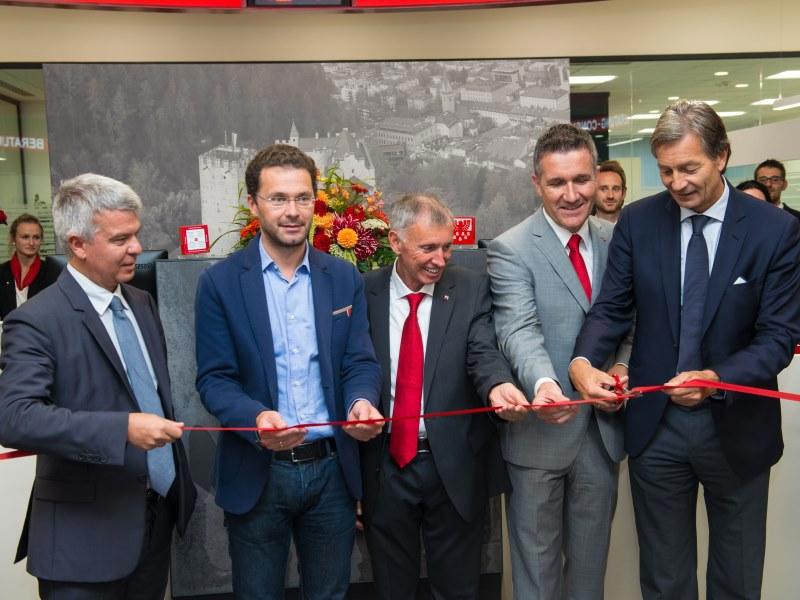 Inaugurata la Cassa di Risparmio a Brunico