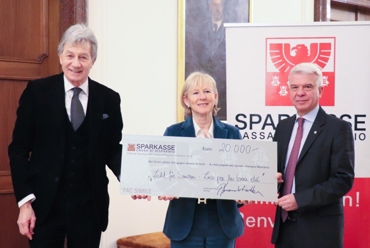 Conclusasi con successo la raccolta fondi tramite bancomat Sparkasse a sostegno dell’associazione “Luce per la Terza Età”:...