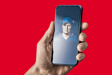 Die perfekte Täuschung: Wie Deepfakes die finanzielle Sicherheit bedrohen