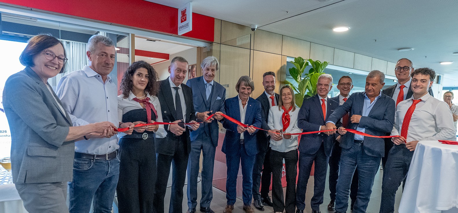 Sparkasse eröffnet Filiale in der neuen Klinik des Landeskrankenhauses Bozen