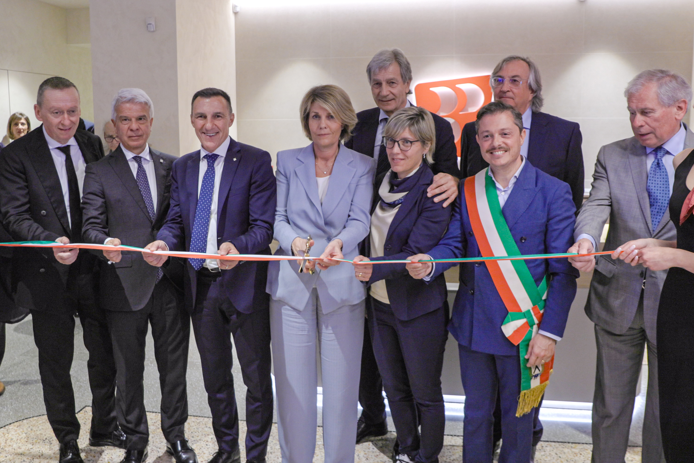 Gruppo Sparkasse raddoppia e trasforma la filiale del centro di Udine