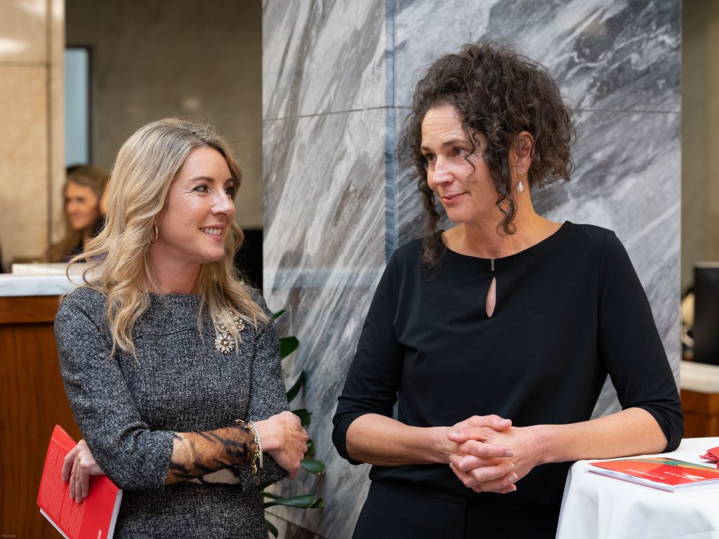 Silvia Höller a destra e a sinistra Lisa trockner