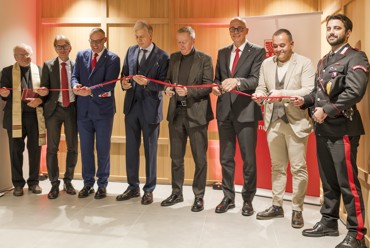 Sparkasse in der Marktgemeinde Latsch in einer rundum erneuerten Filiale eingeweiht