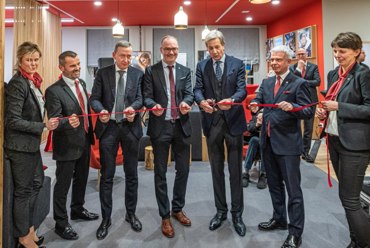 La Sparkasse a Ortisei in una filiale completamente rinnovata – la banca punta su consulenza innovativa e digitalizzazione...