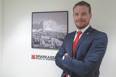 Martin Fill è il nuovo direttore della filiale Carispa a Castelrotto sull’altopiano dello Sciliar