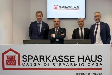 CASSA DI RISPARMIO CASA: nuovo shop nel cuore della città