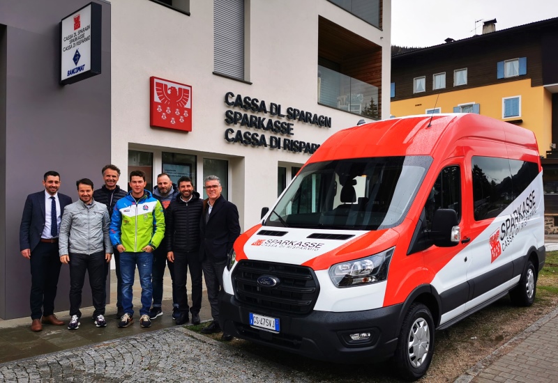 Nuovo pullmino per lo Ski Team Alta Badia