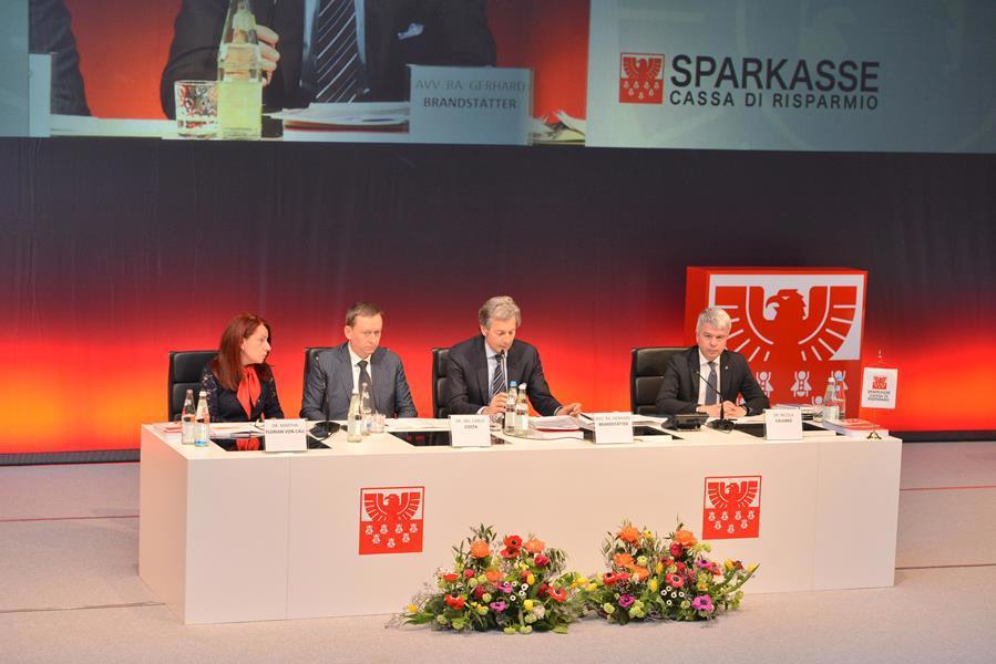 Cassa di Risparmio: gli Azionisti approvano bilancio 2014 La Fondazione interviene effettuando un primo versamento in acco...