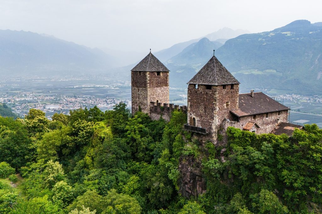 Castel Leone di Lana