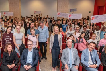 Premiati gli studenti vincitori del concorso “Economia in gioco”