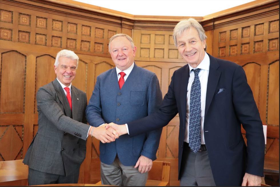 Sparkasse rafforza la collaborazione con l’Unione albergatori e pubblici esercenti altoatesini: obiettivo supportare le im...