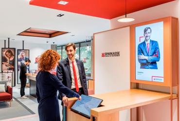 Cassa di Risparmio: la filiale del futuro diventa realtà