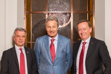 La Cassa di Risparmio di Bolzano aggiorna il piano strategico 2021 già in essere migliorando gli obiettivi attesi