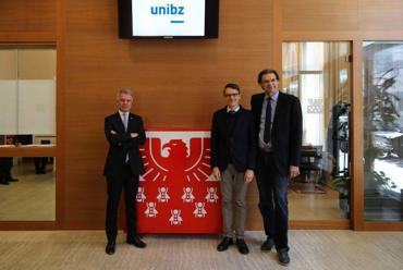 Lezioni universitarie nella Sparkasse Academy