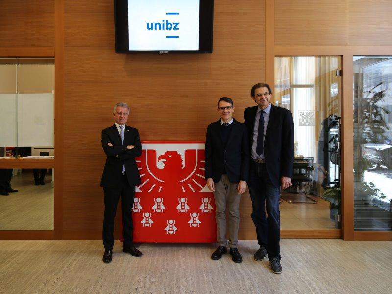 Lezioni universitarie nella Sparkasse Academy