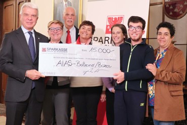 Sparkasse und AIAS Bozen für Menschen mit Behinderung und deren Familien: Spendenaktion erfolgreich abgeschlossen