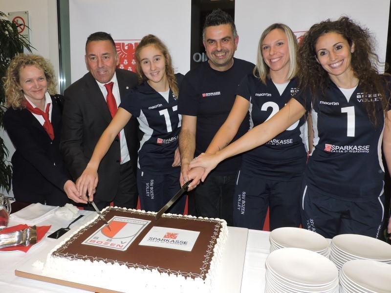 Sparkasse rinnova partnership con SSV Bolzano Volley