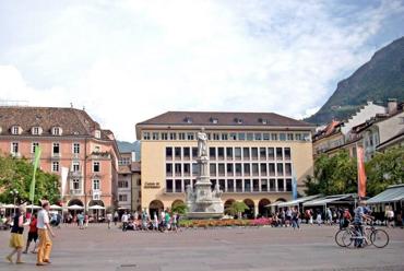 Riordino immobiliare Cassa di Risparmio di Bolzano SpA – Fondazione